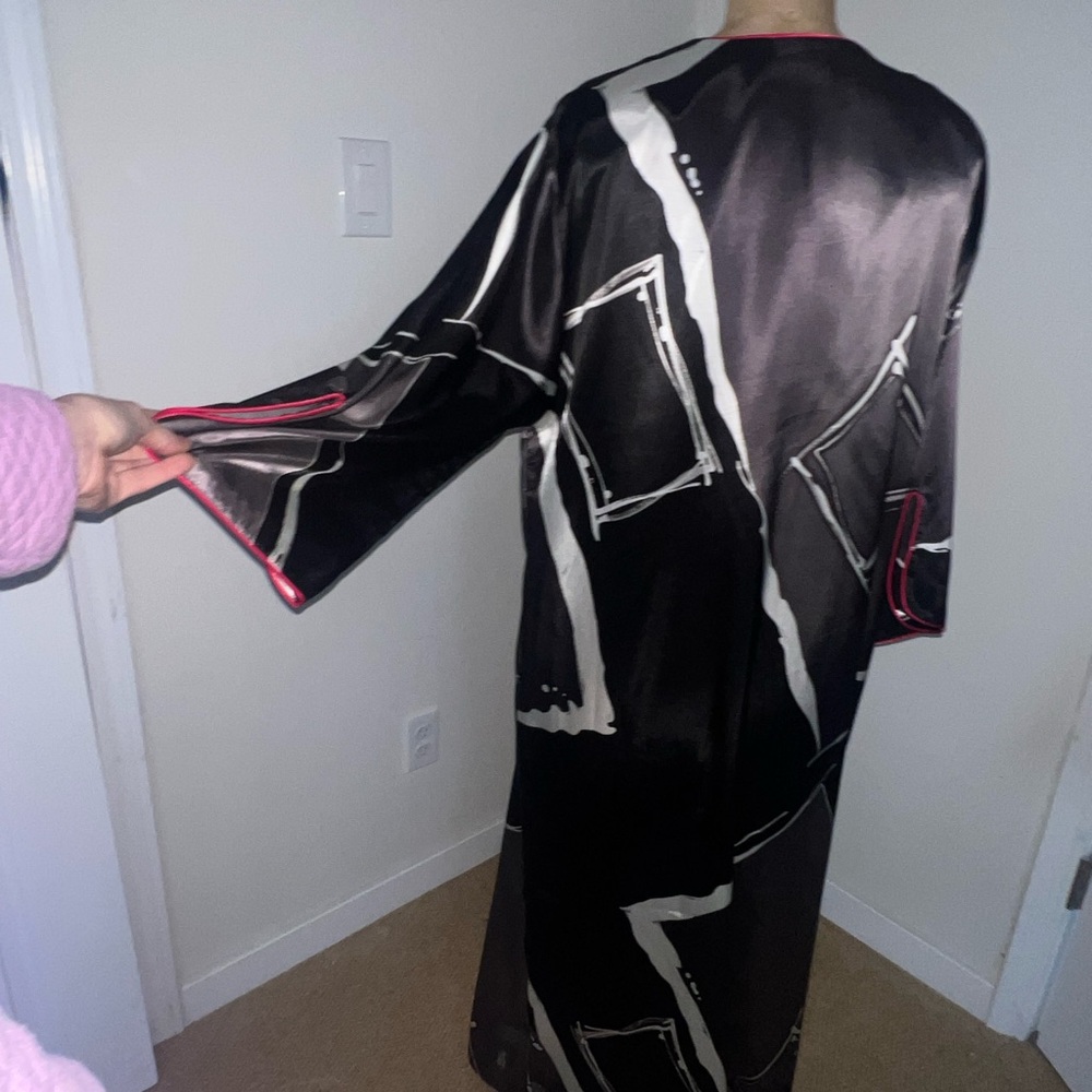 Lejaby Satin Chemise Robe and House Coat- Women's Intimates - Picture 6 of 8